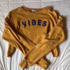 Vibes Cropped Crewneck